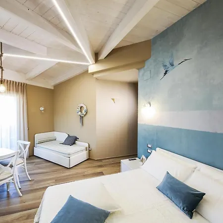 Vicolo Malavolta 7 Rooms And Suites Pedaso Exterior photo
