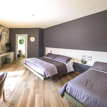 Vicolo Malavolta 7 Rooms And Suites Pedaso Exterior photo